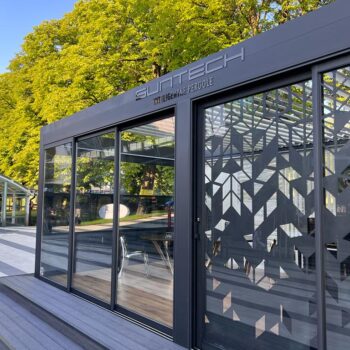 Inteligentny Budynek Polska w Katowicach - pergole Suntech